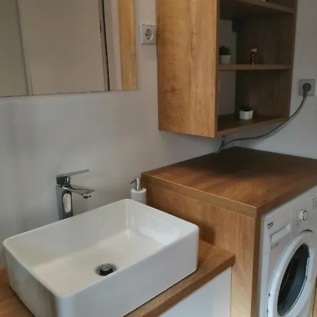 Deny 公寓 扎博里克