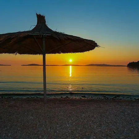 Deny 公寓 扎博里克