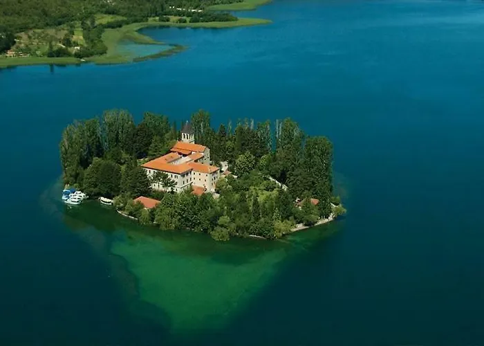 アパート Deny ザボリッチ